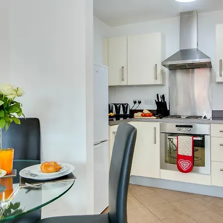 Diamond - Skyline Apartment